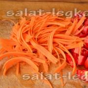 Салат Осенний на зиму – пошаговый фото рецепт приготовления с огурцами, помидорами, капустой Осенние салаты из овощей на зиму